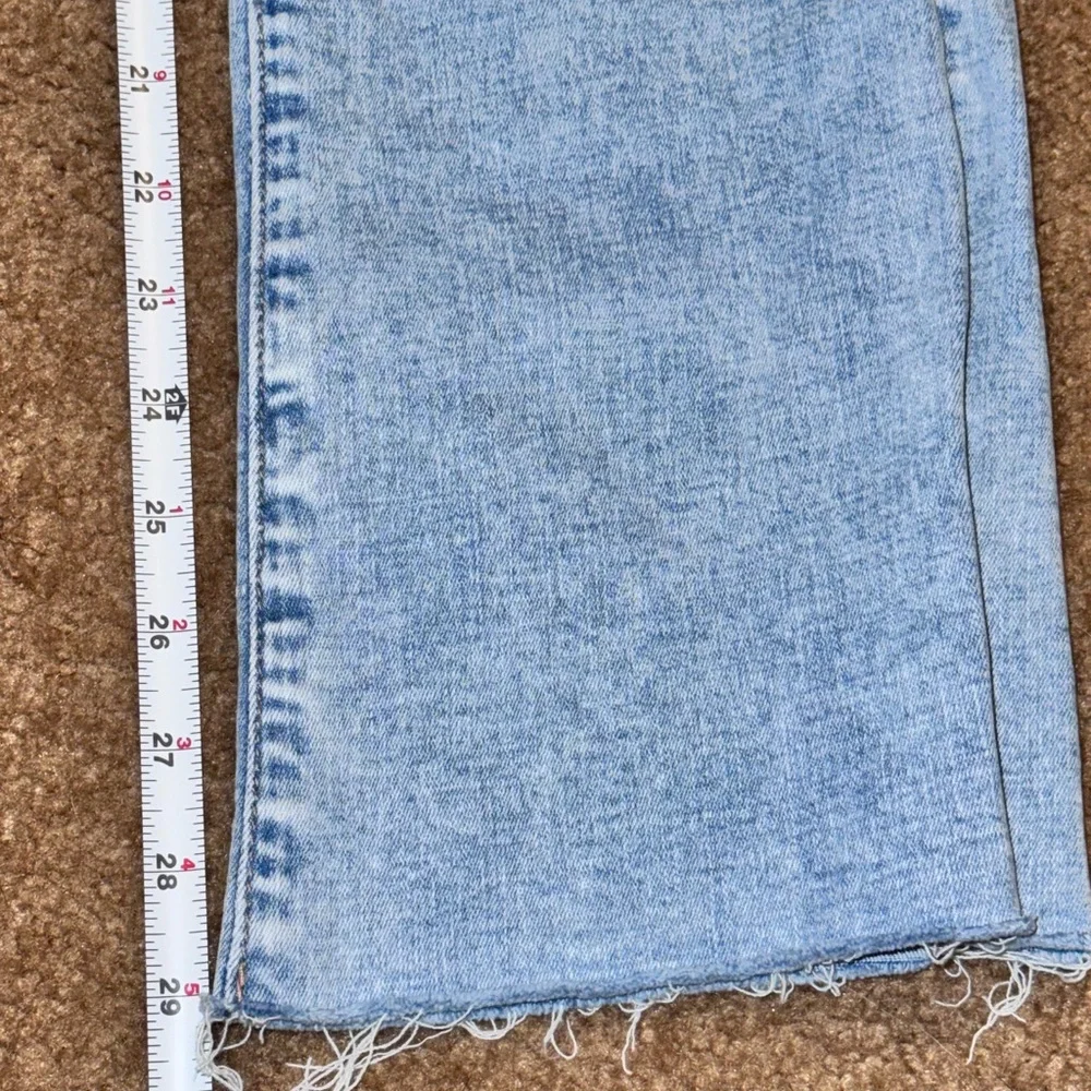 American Eagle Outfitters Light Wash Cropped Jeans - Picture 5 of 10
